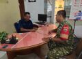 Pererat Silaturahmi, Babinsa Koramil 0201-16/TM Laksanakan Komsos dengan Staf Humas PTPN I Regional I