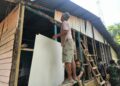 Dinding Mulai Terpasang, Harapan Baru Ibu Heni Derita Tampubolon Tumbuh Bersama TMMD ke-130 Kodim 0209/Labuhanbatu