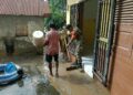 GERAK CEPAT BABINSA KORAMIL 0201-05/MB BANTU WARGA TERDAMPAK BANJIR DI MEDAN MAIMUN