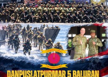 Danpuslatpurmar 5 Baluran Saksikan Latihan Pendaratan Amfibi TNI–ADF Di Banongan