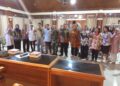 Dukung Hidup Sehat, Babinsa Kepatihan Wetan Kawal Deklarasi Kampung Bebas Asap Rokok