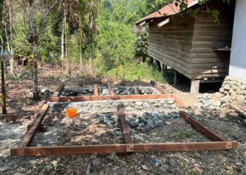 Penuhi Kebutuhan Dasar Masyarakat, Satgas TMMD ke-130 Bangun MCK di Kampung Yamboi