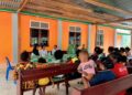 Peduli Kesehatan ibu dan anak, Persit KCK Cabang XVII Kodim Mansel Gelar Sosialisasi Kesehatan Dalam TMMD Ke-130