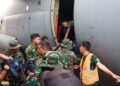 TNI Tebar 10,8 Ton Bahan Modifikasi Cuaca di Kalimantan